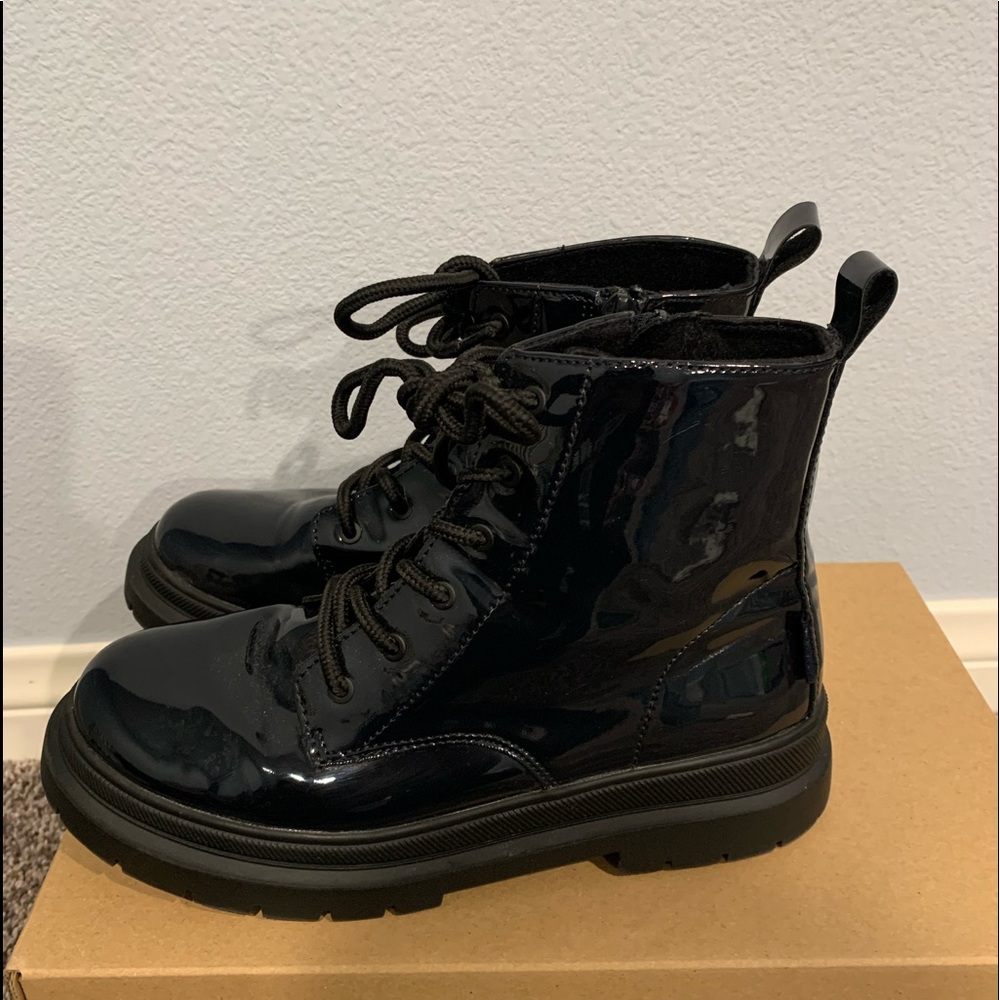 Black patent leather Doc Martin style Zara boots with zip  girls size 4.